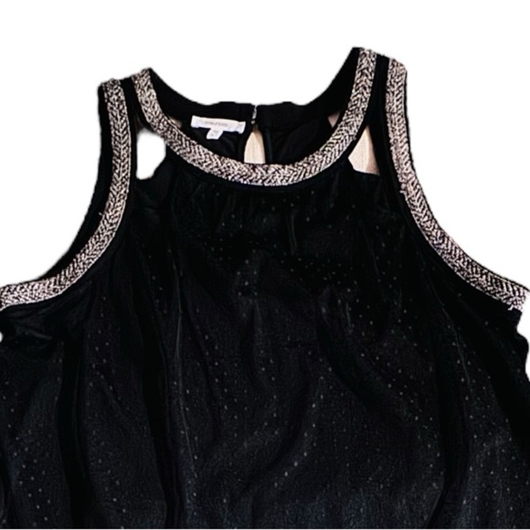 Maurices size Large Black tank with embroidered straps and mesh front overlay - Picture 3 of 5